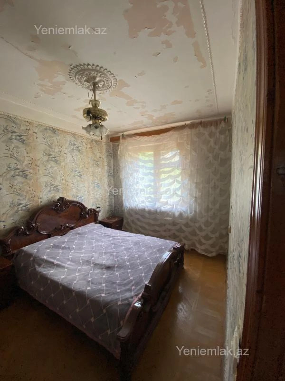 Satılır 4 otaqlı köhnə tikili 80 m²