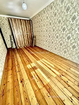 Satılır 2 otaqlı köhnə tikili 46 m²