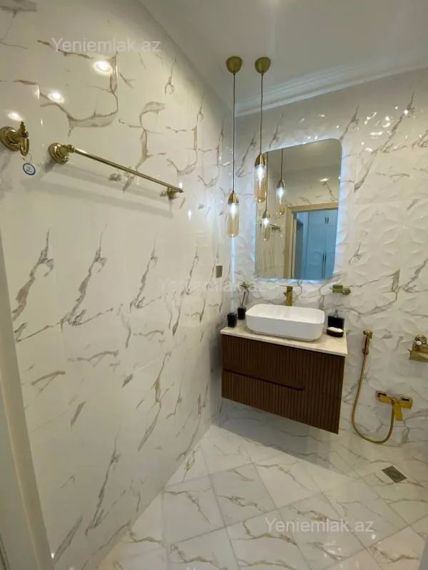 Satılır 3 otaqlı yeni tikili 115 m²