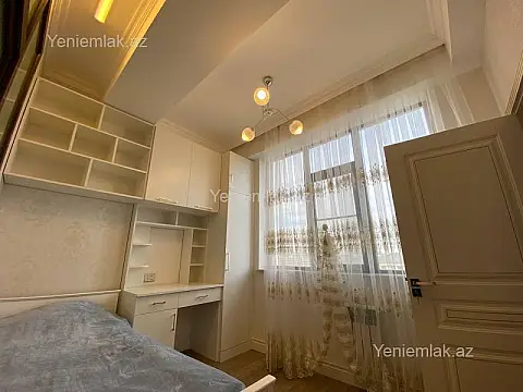 Satılır 3 otaqlı yeni tikili 115 m²