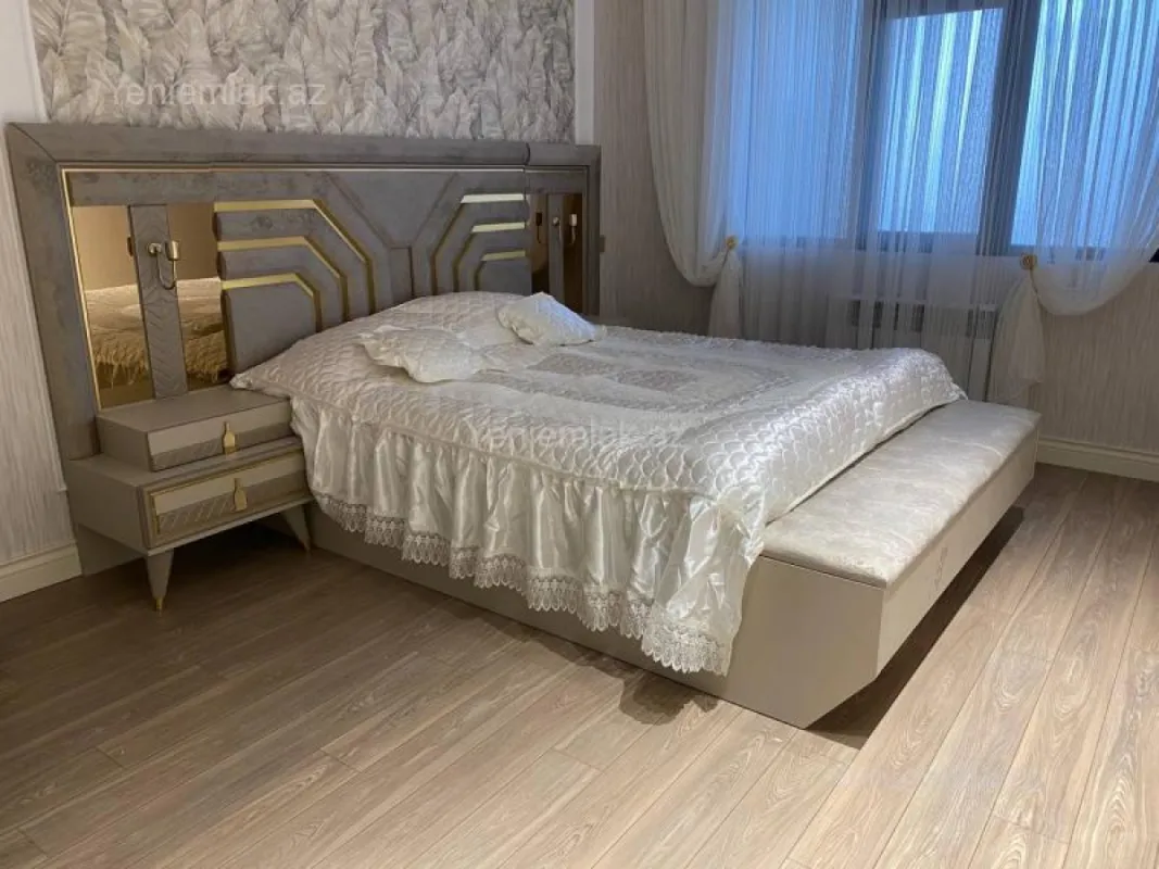 Satılır 3 otaqlı yeni tikili 115 m²