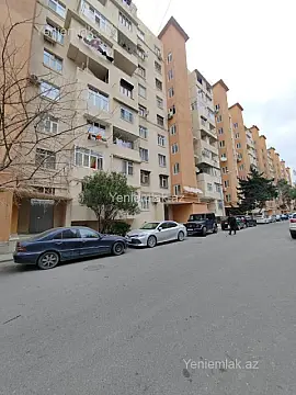 Satılır 5 otaqlı köhnə tikili 120 m²