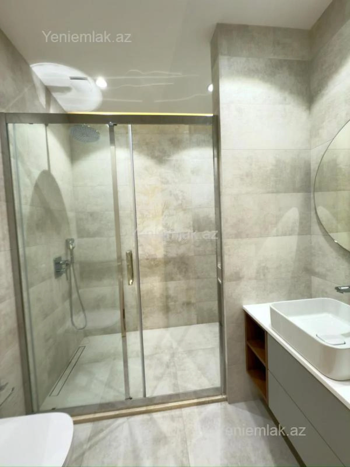Satılır 3 otaqlı yeni tikili 140 m²
