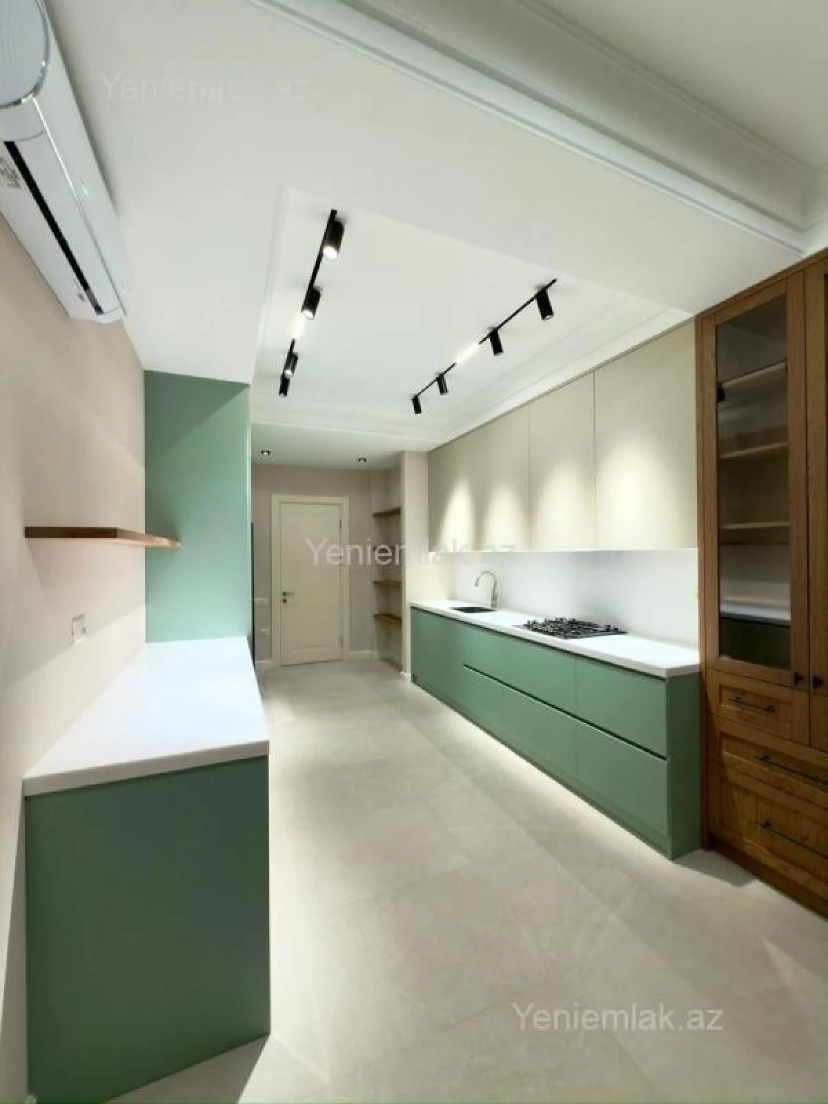 Satılır 3 otaqlı yeni tikili 140 m²
