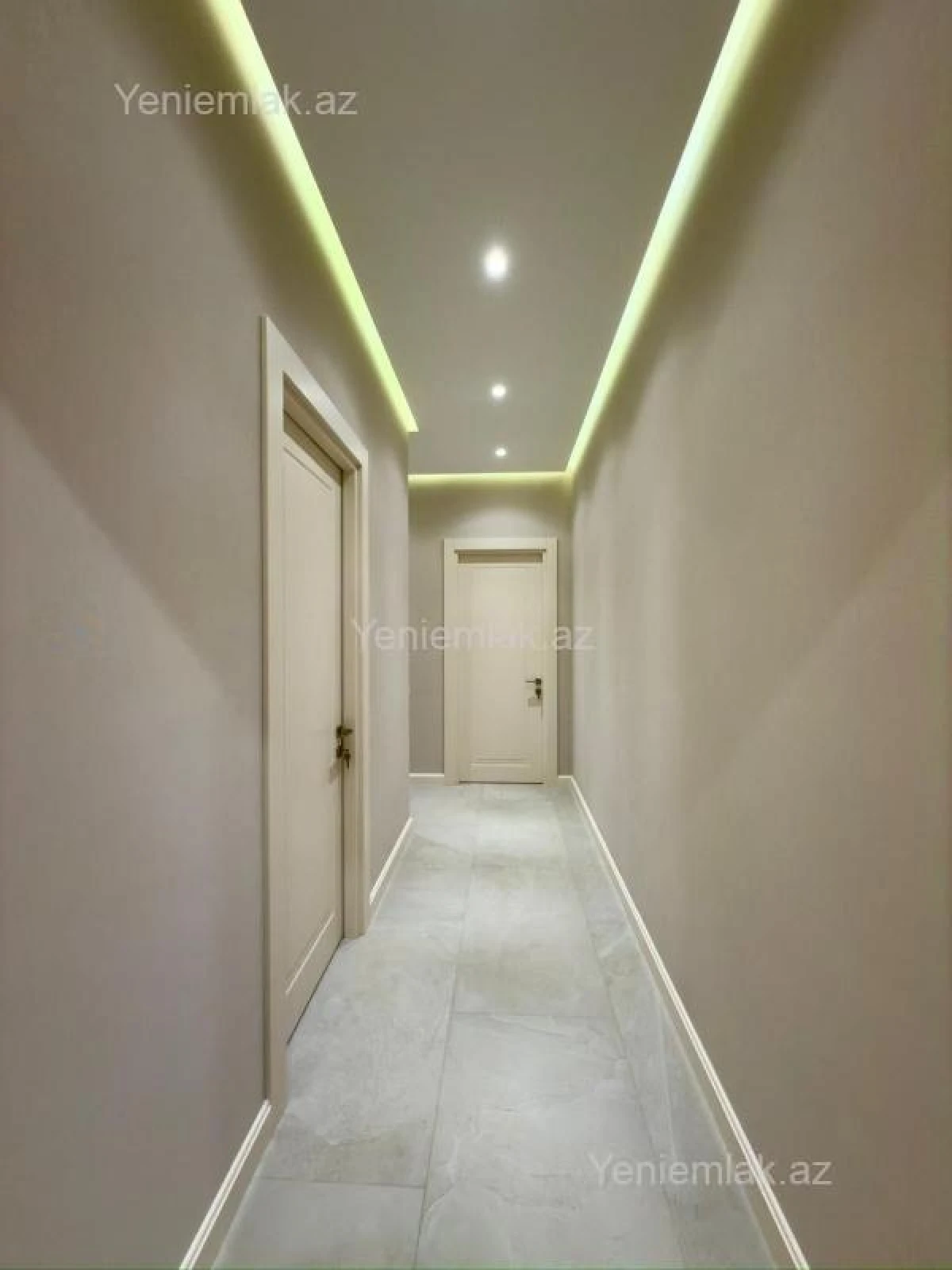 Satılır 3 otaqlı yeni tikili 140 m²