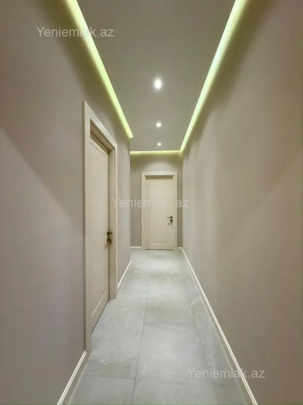 Satılır 3 otaqlı yeni tikili 140 m²