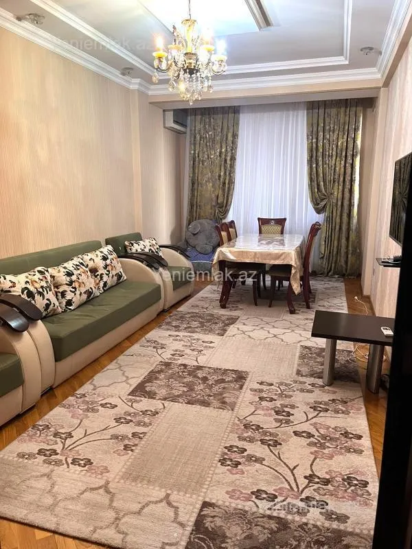 Satılır 4 otaqlı yeni tikili 153 m²