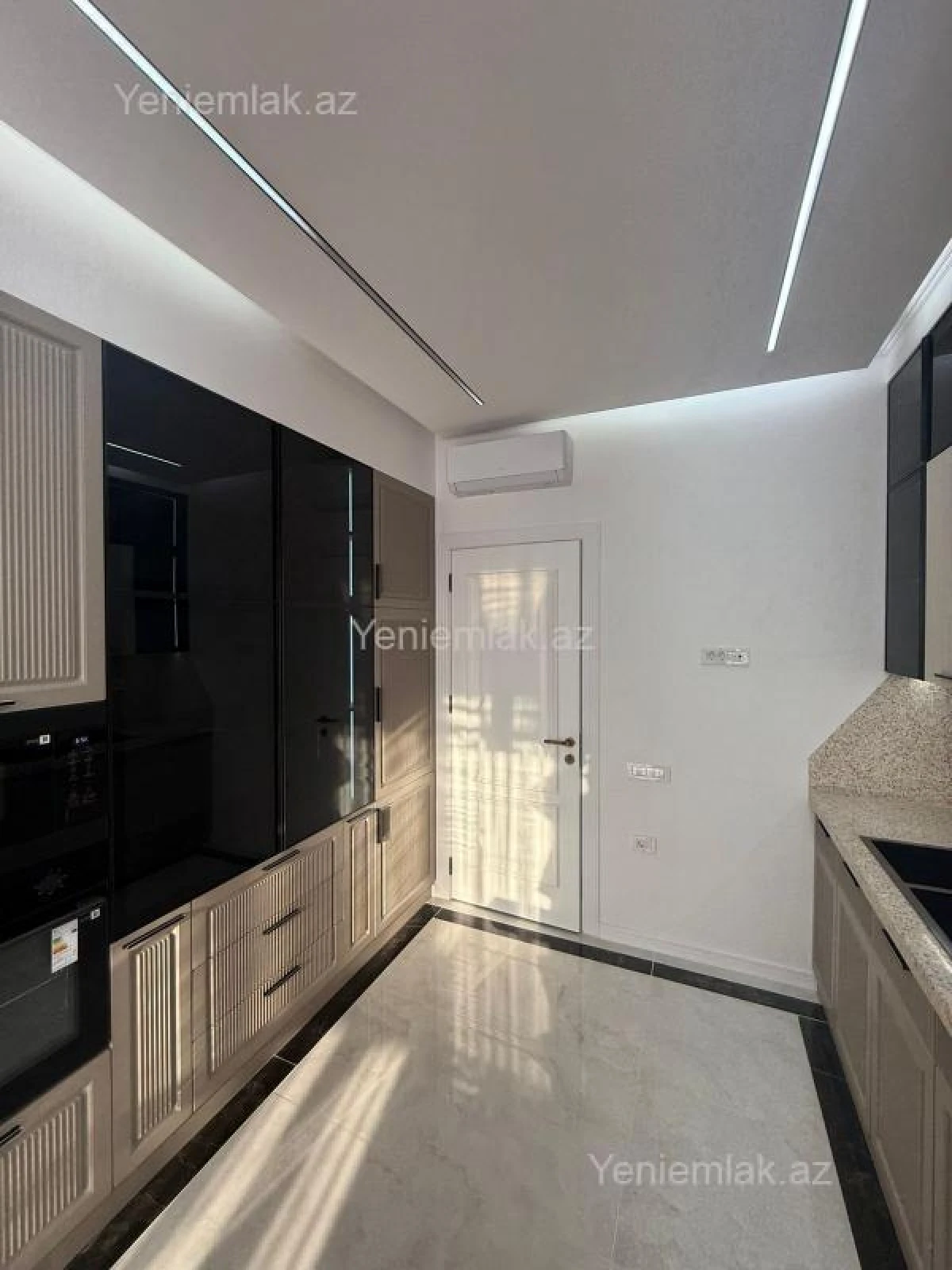 Satılır 3 otaqlı yeni tikili 127 m²