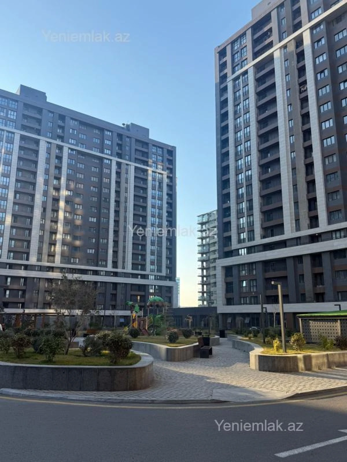 Satılır 3 otaqlı yeni tikili 127 m²