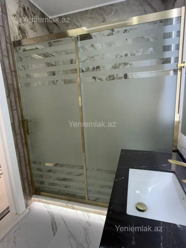 Satılır 3 otaqlı yeni tikili 127 m²