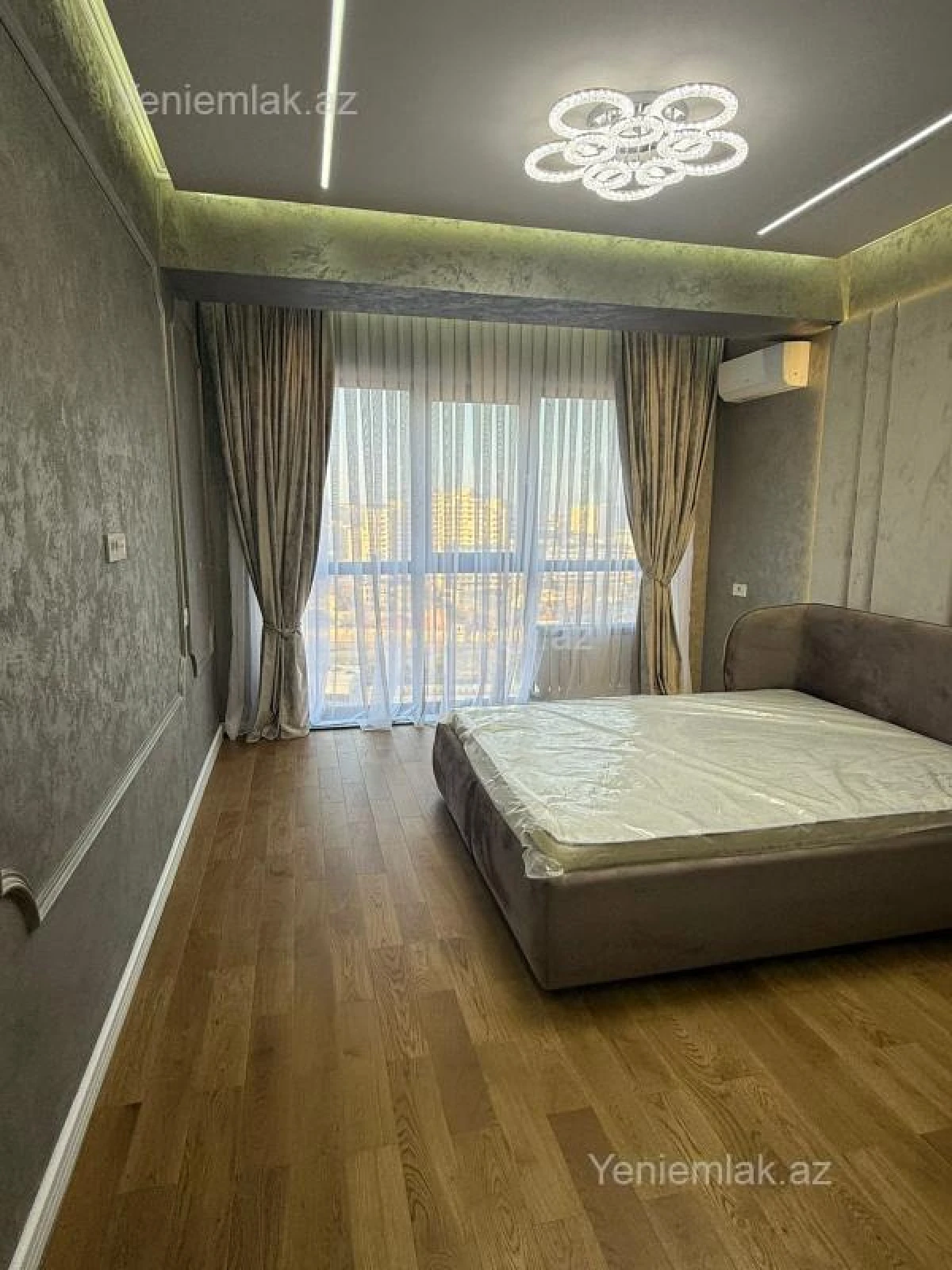 Satılır 3 otaqlı yeni tikili 127 m²