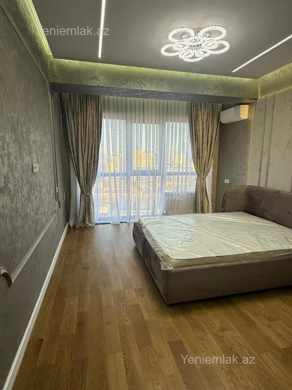 Satılır 3 otaqlı yeni tikili 127 m²