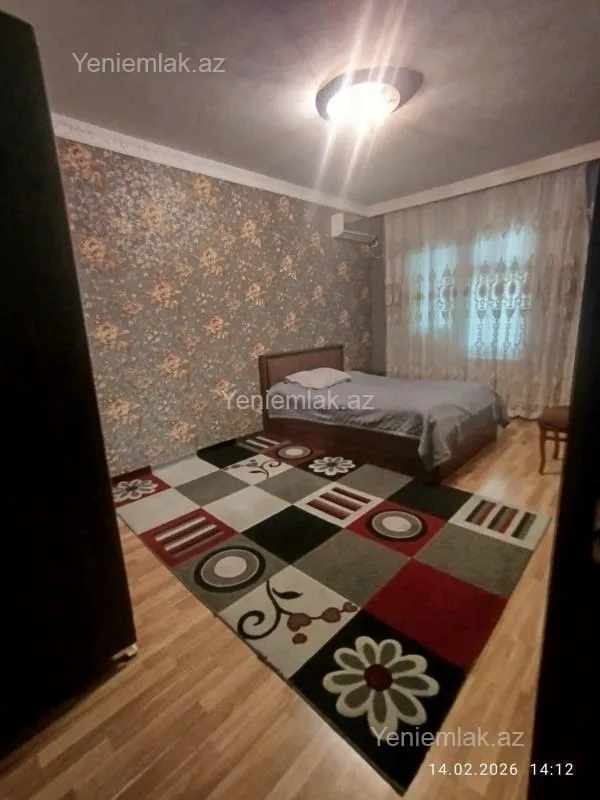 Satılır 4 otaqlı köhnə tikili 110 m²