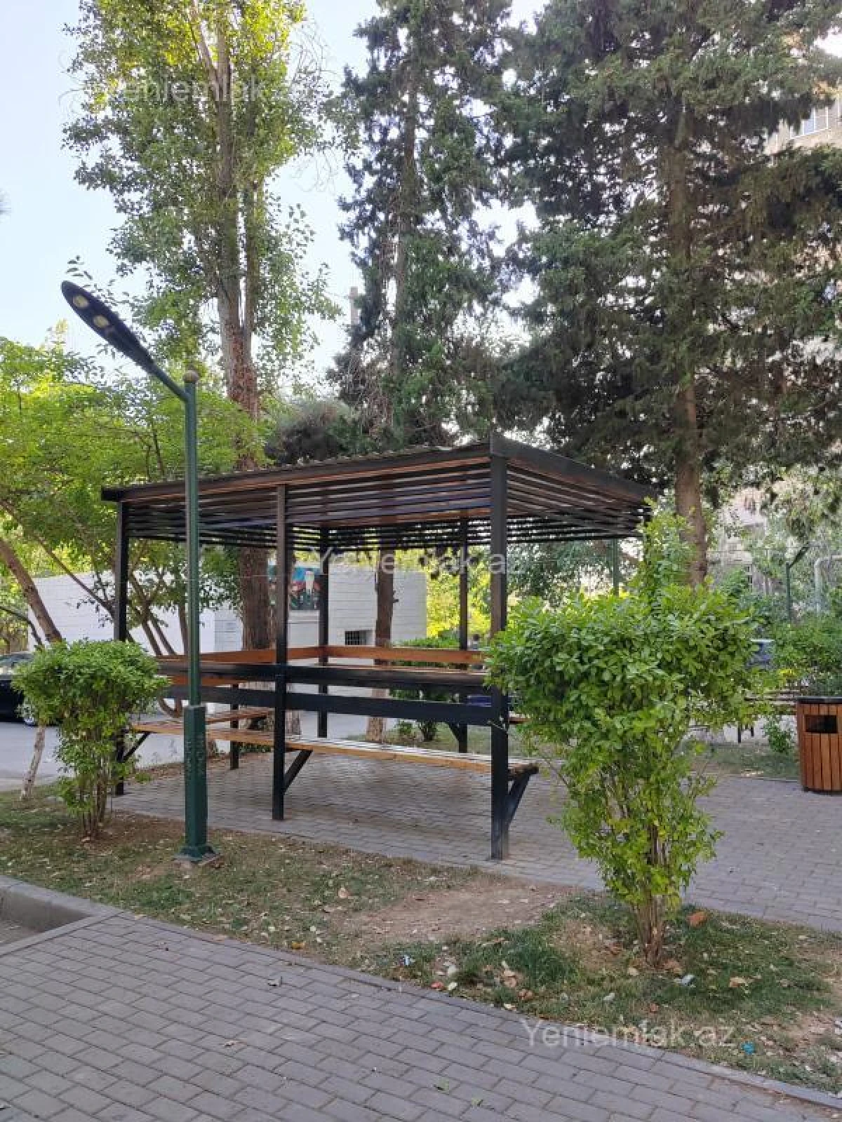 Satılır 4 otaqlı köhnə tikili 110 m²