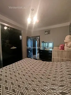 Satılır 4 otaqlı köhnə tikili 110 m²