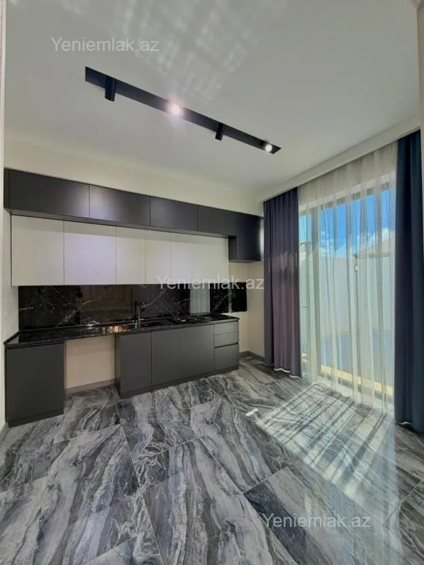 Satılır 4 otaqlı həyət evi 150 m²