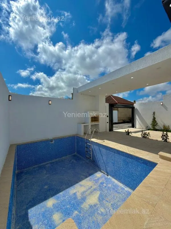 Satılır 4 otaqlı həyət evi 150 m²