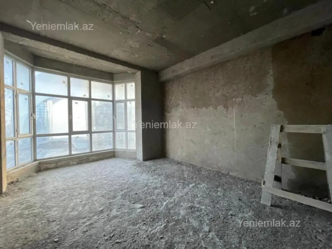 Satılır 3 otaqlı yeni tikili 128 m²