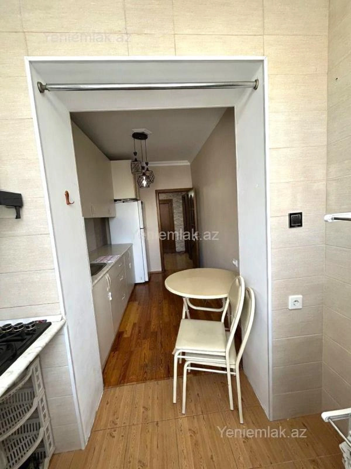 Satılır 2 otaqlı köhnə tikili 65 m²