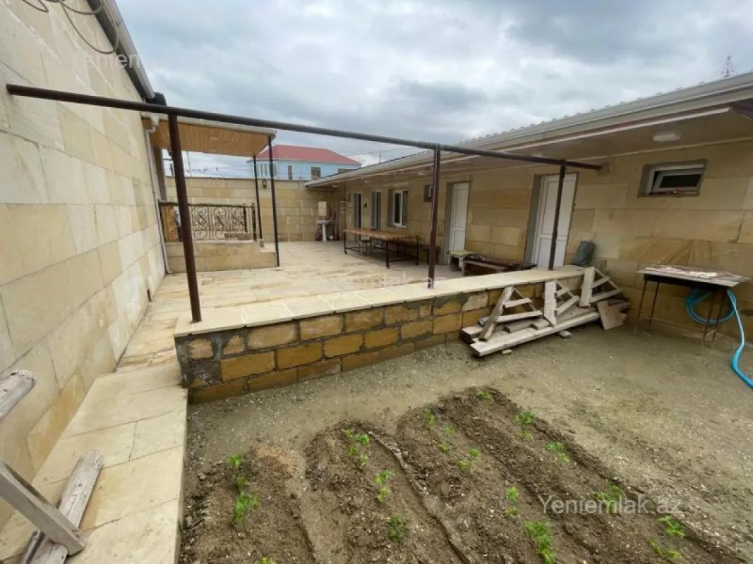 Satılır 3 otaqlı həyət evi 110 m²
