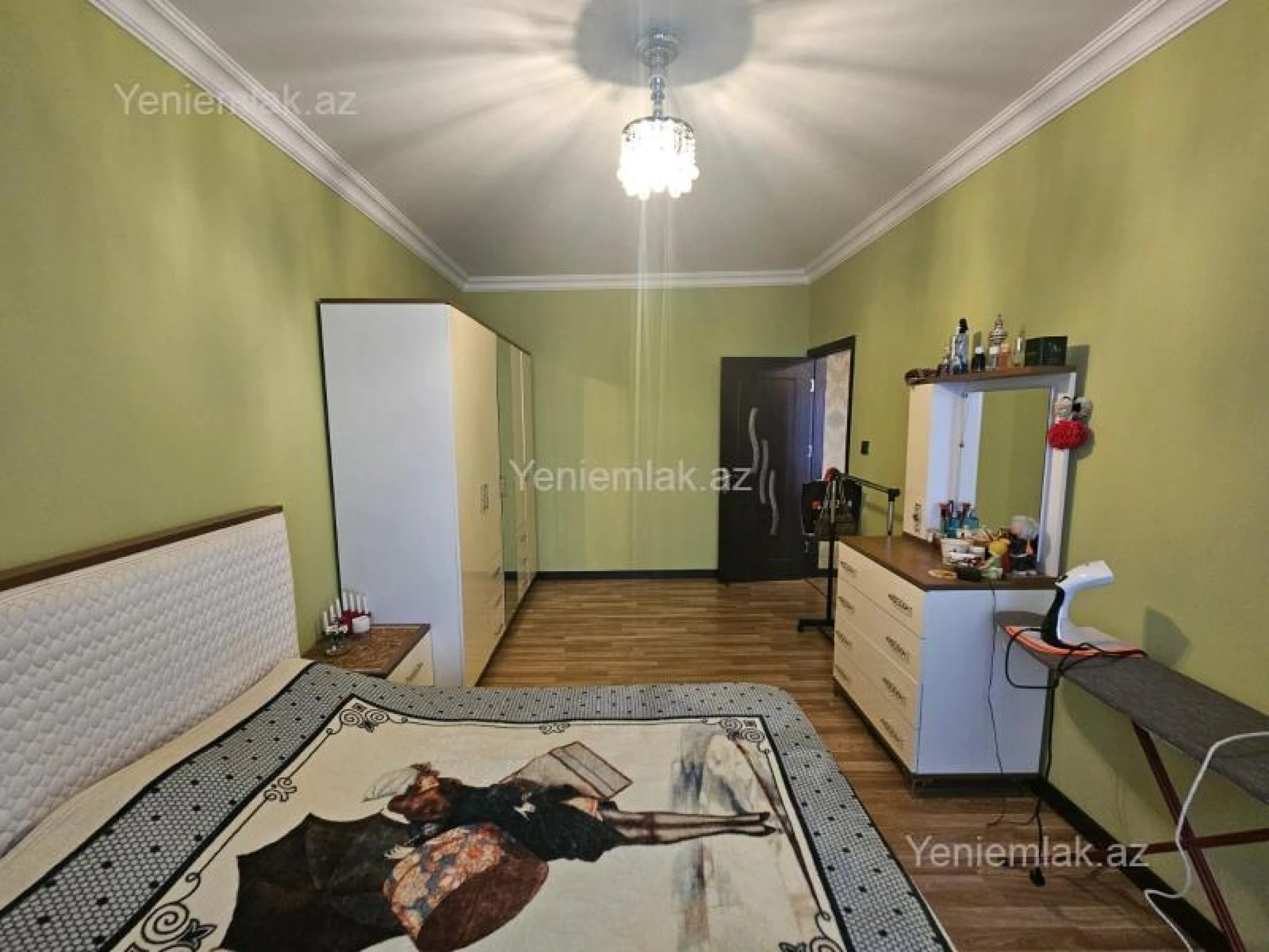 Satılır 5 otaqlı köhnə tikili 120 m²