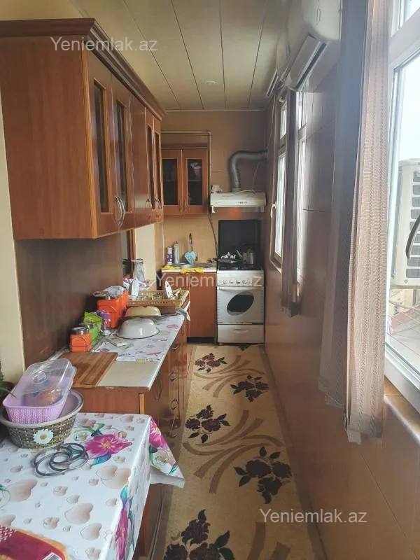Satılır 3 otaqlı köhnə tikili 75 m²