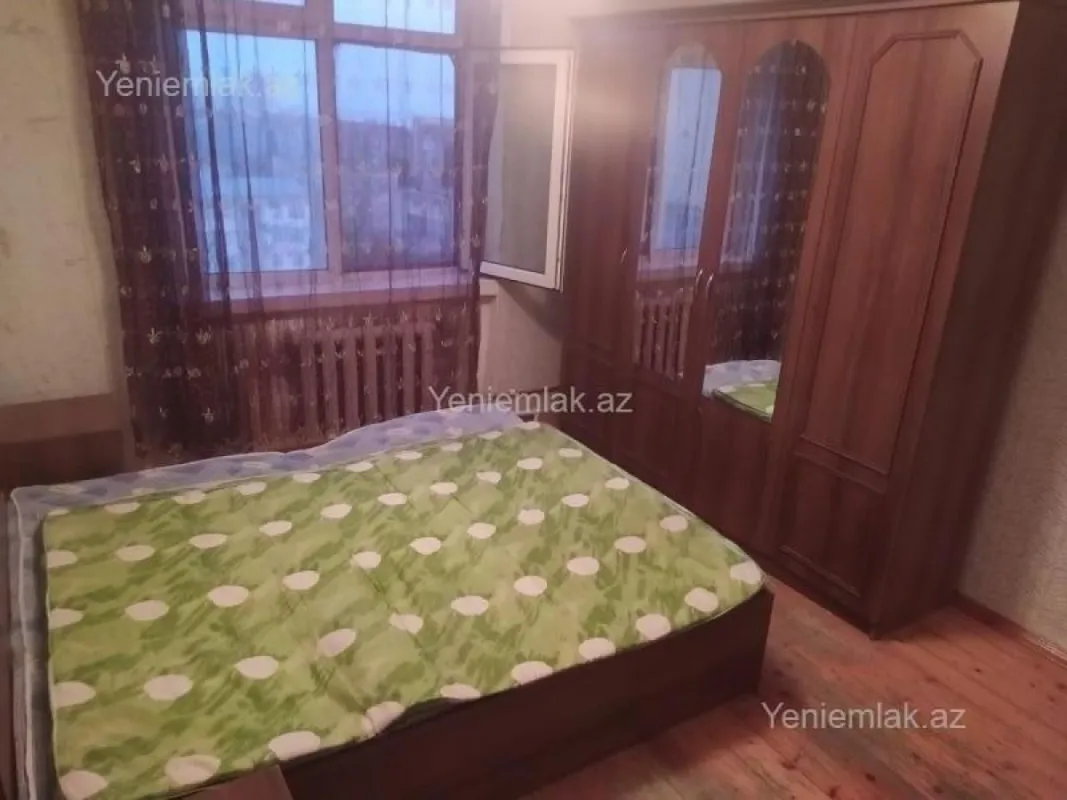Satılır 3 otaqlı köhnə tikili 80 m²
