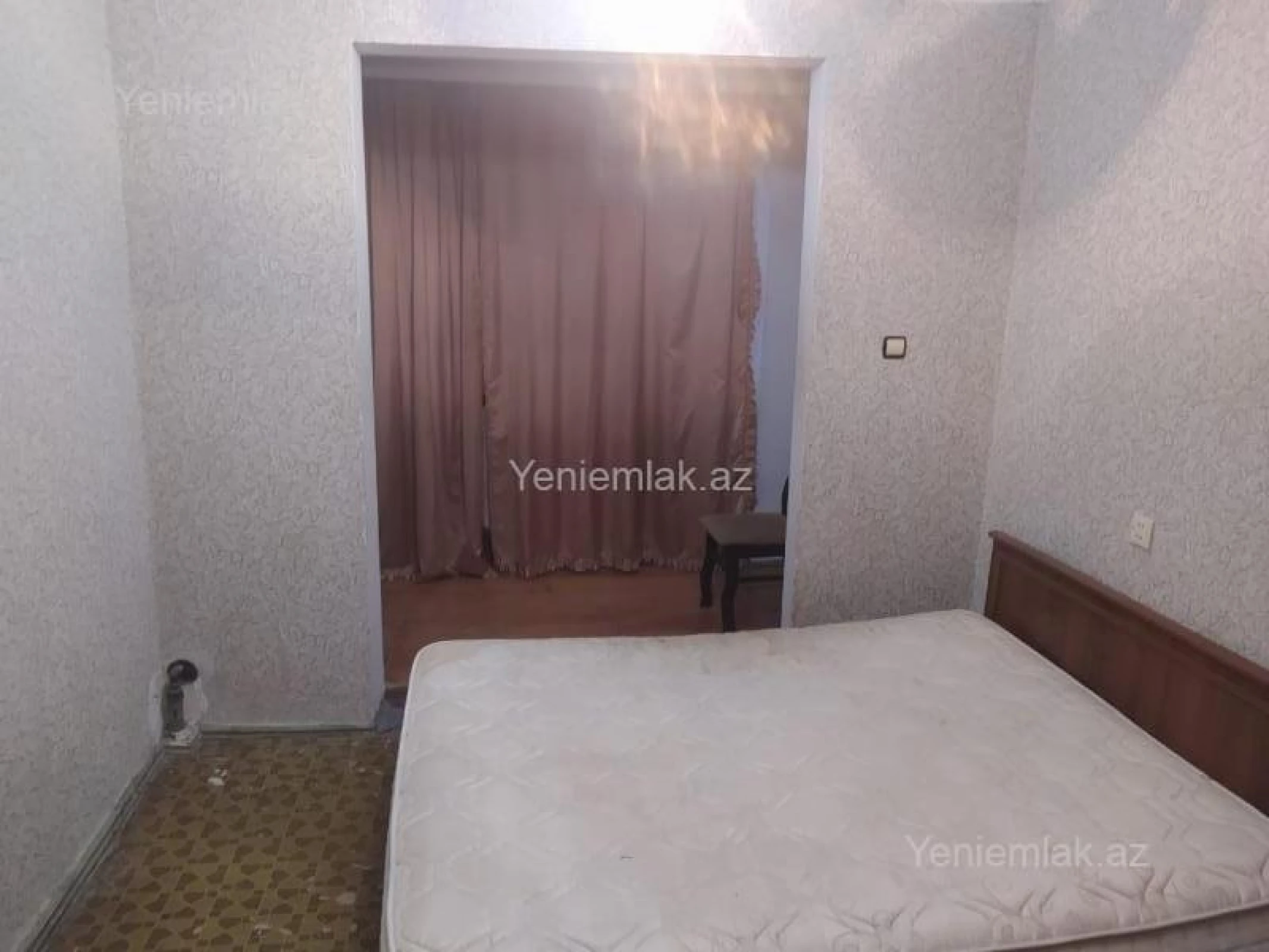 Satılır 3 otaqlı köhnə tikili 80 m²