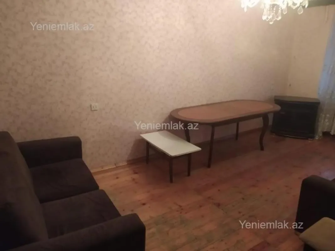 Satılır 3 otaqlı köhnə tikili 80 m²