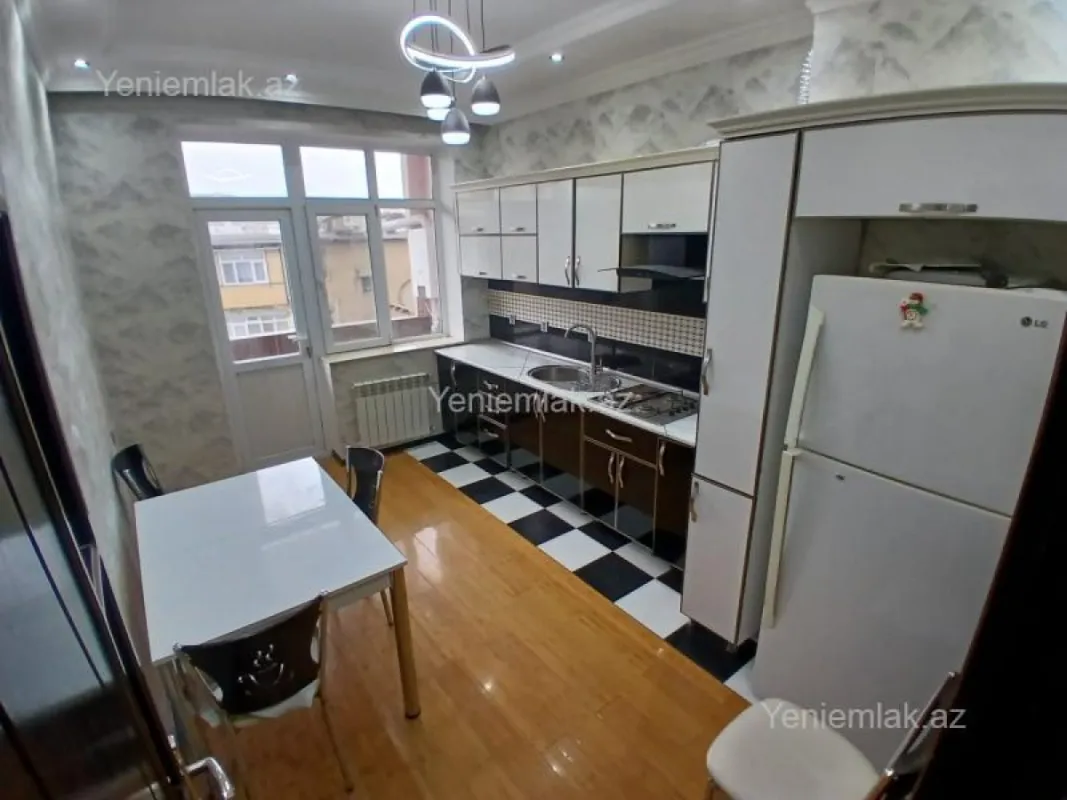 Satılır 3 otaqlı yeni tikili 117 m²