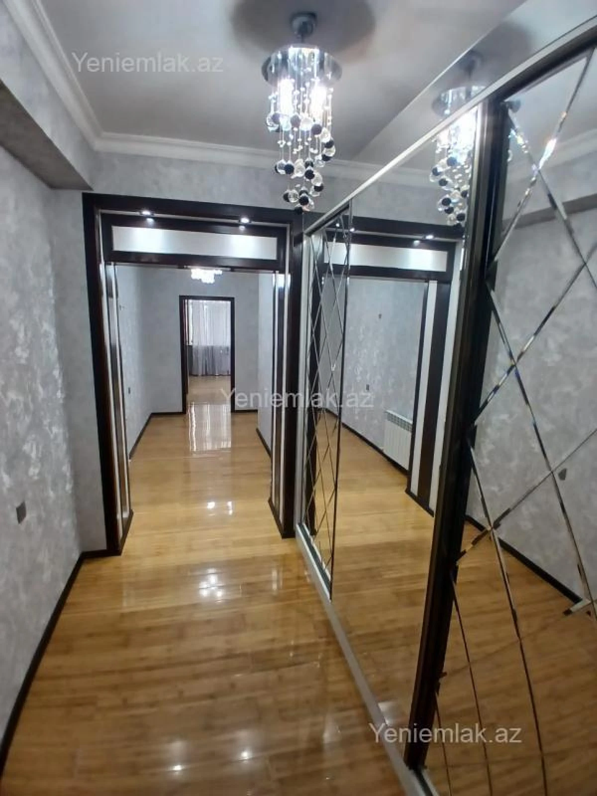 Satılır 3 otaqlı yeni tikili 117 m²