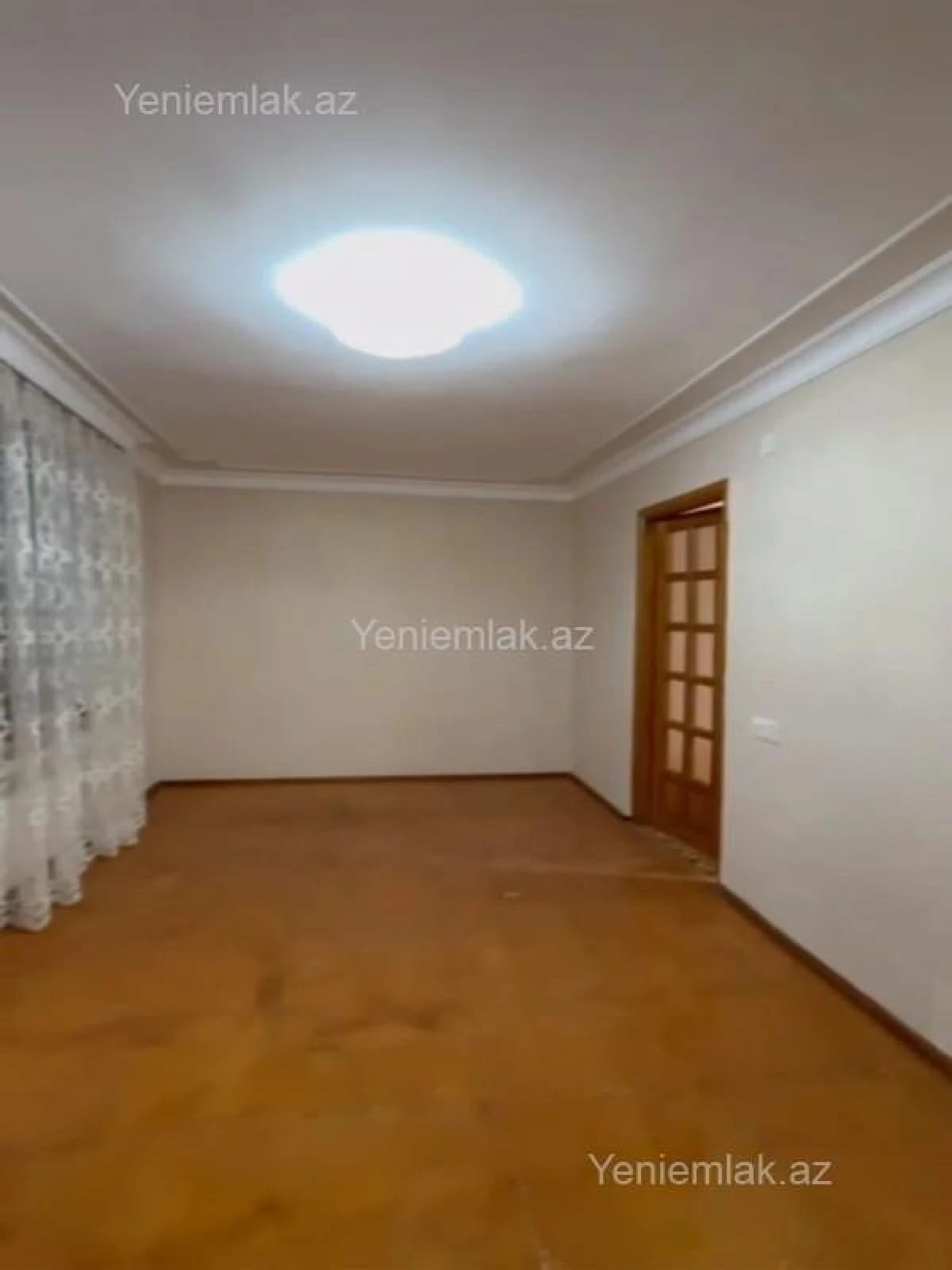 Satılır 3 otaqlı köhnə tikili 75 m²