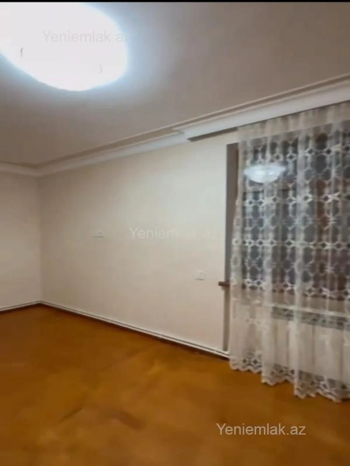 Satılır 3 otaqlı köhnə tikili 75 m²