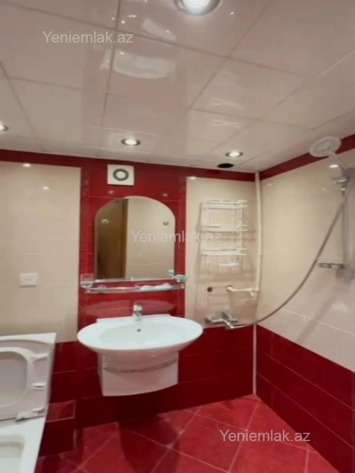 Satılır 3 otaqlı köhnə tikili 75 m²