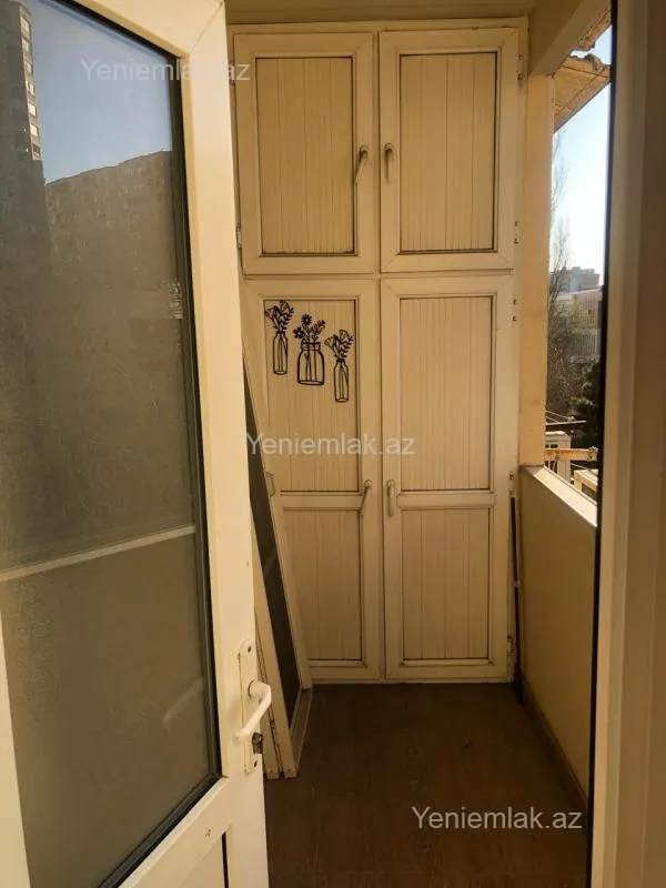 Satılır 3 otaqlı köhnə tikili 80 m²