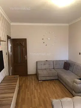 Satılır 3 otaqlı köhnə tikili 80 m²