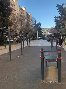 Satılır 3 otaqlı köhnə tikili 80 m² — Bakı, Nizami 3 otaq 80.00 m²