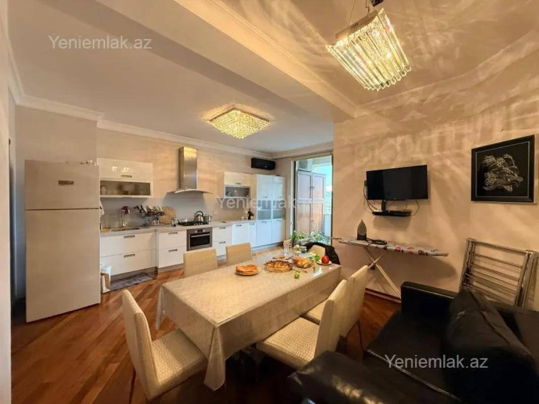 Satılır 4 otaqlı yeni tikili 220 m²