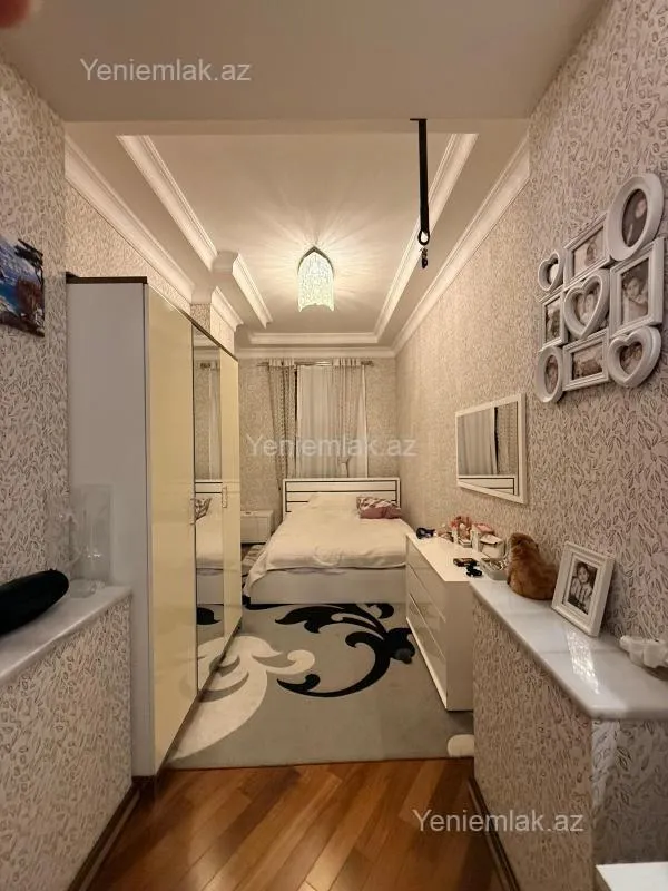 Satılır 4 otaqlı yeni tikili 220 m²