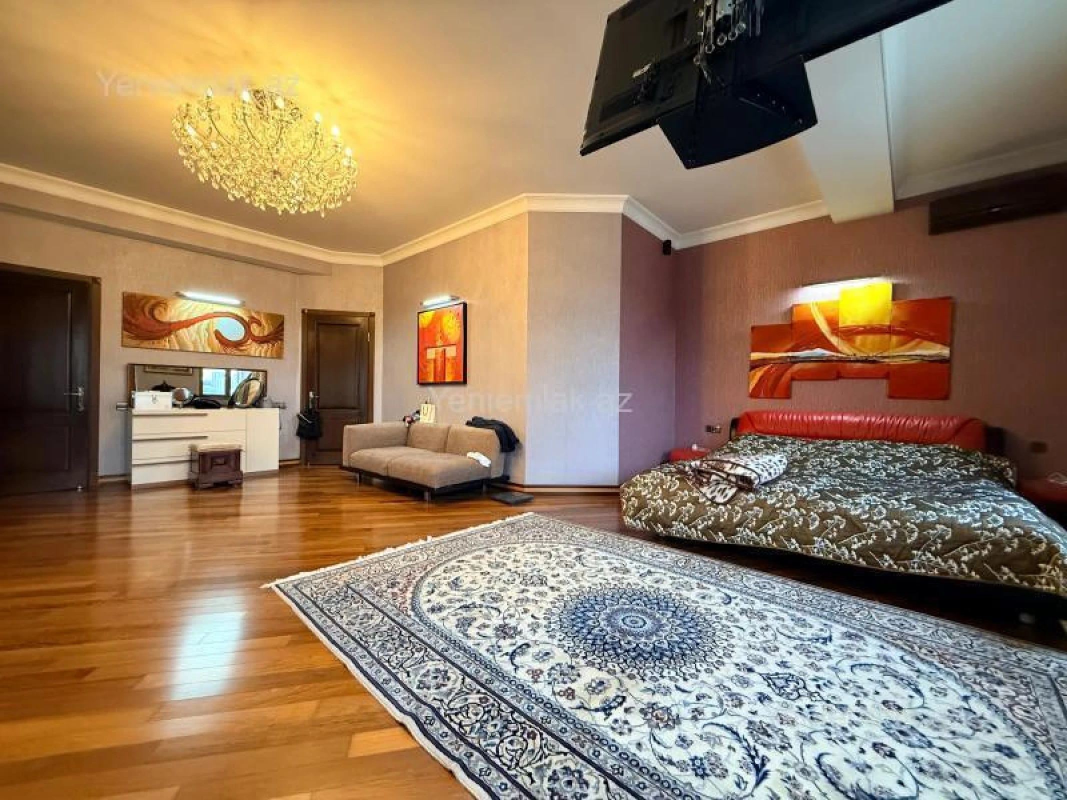 Satılır 4 otaqlı yeni tikili 220 m²