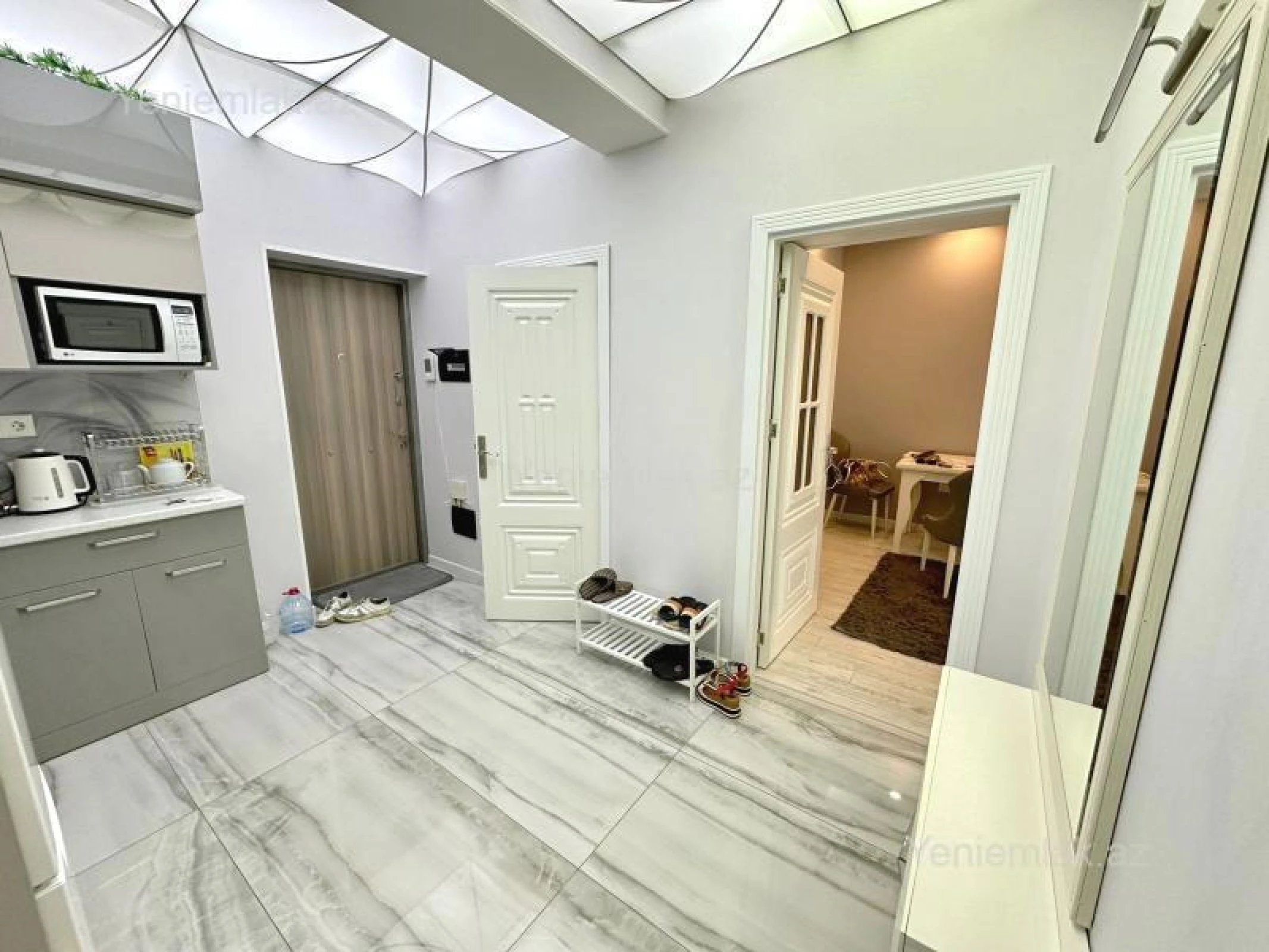 Satılır 2 otaqlı yeni tikili 60 m²