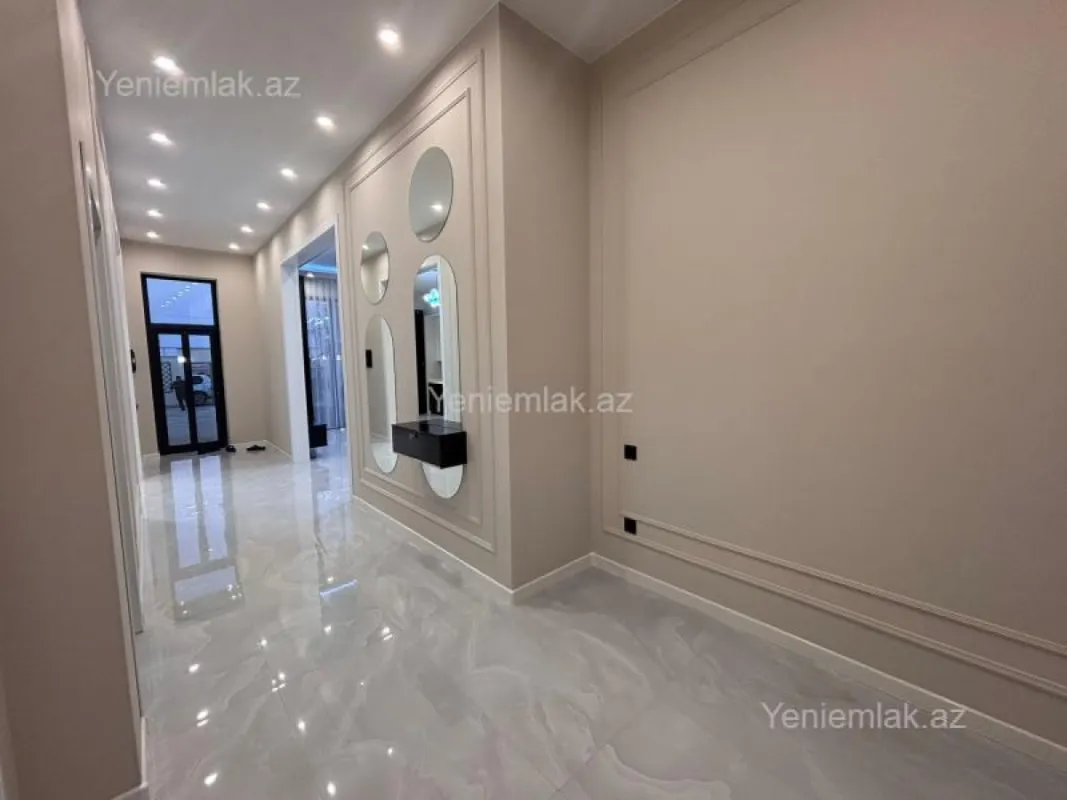Satılır 4 otaqlı həyət evi 160 m²