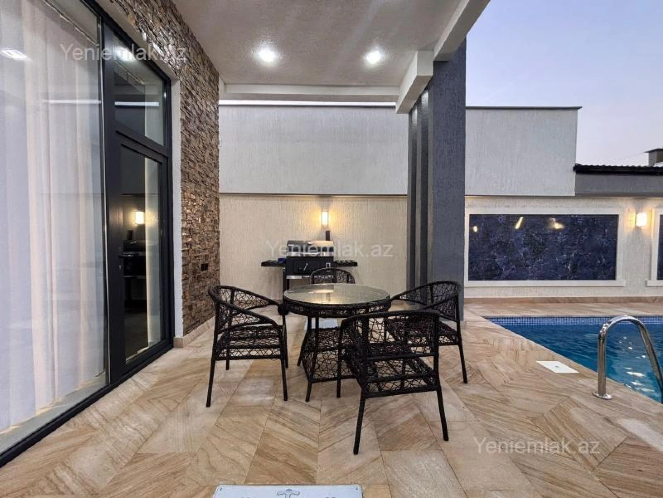 Satılır 4 otaqlı həyət evi 160 m²