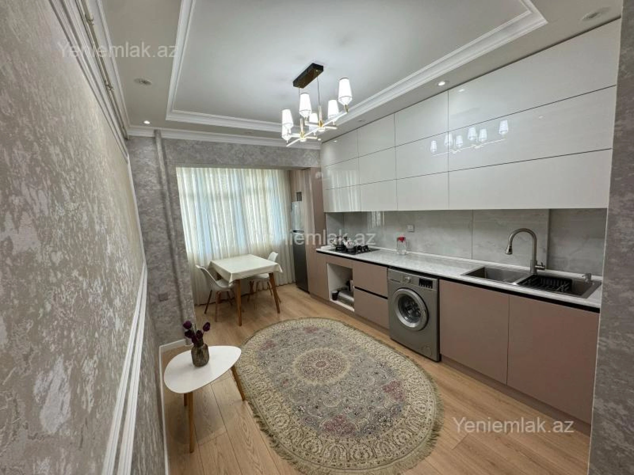 Satılır 2 otaqlı köhnə tikili 52 m²