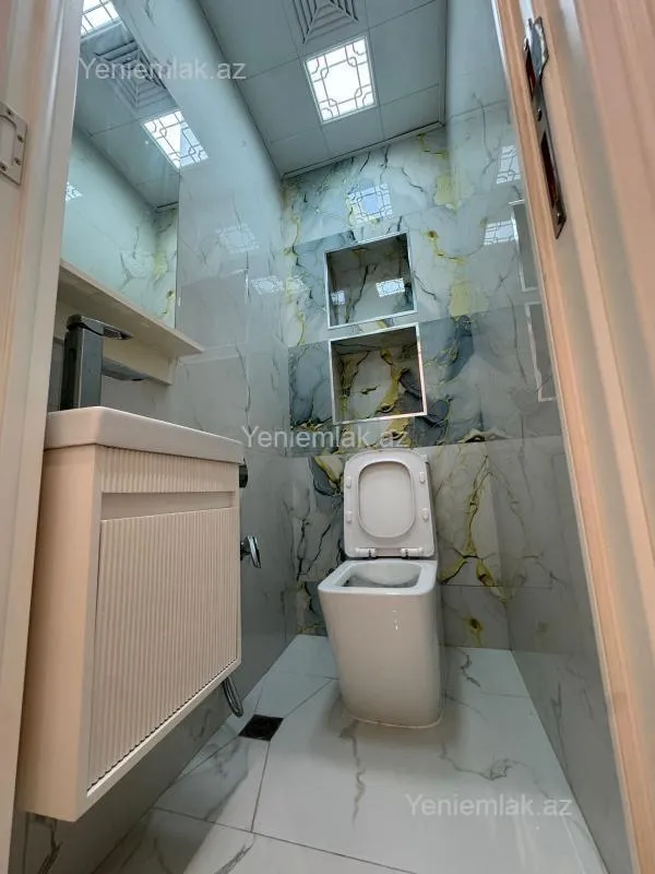 Satılır 2 otaqlı köhnə tikili 52 m²
