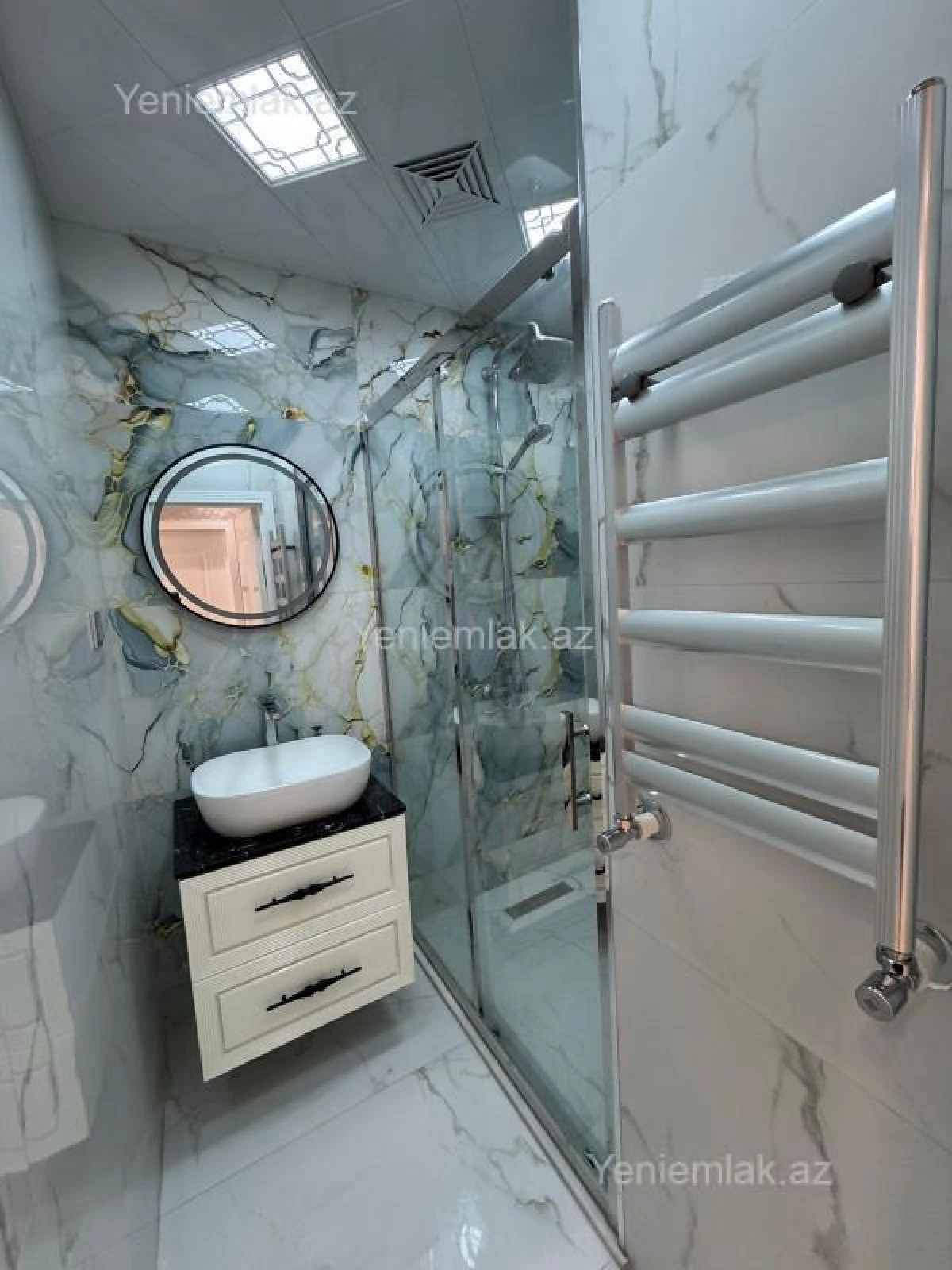 Satılır 2 otaqlı köhnə tikili 52 m²