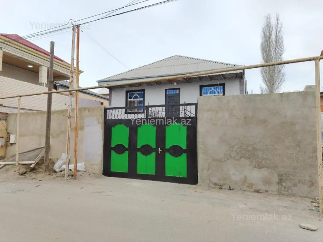 Satılır 5 otaqlı həyət evi 160 m²
