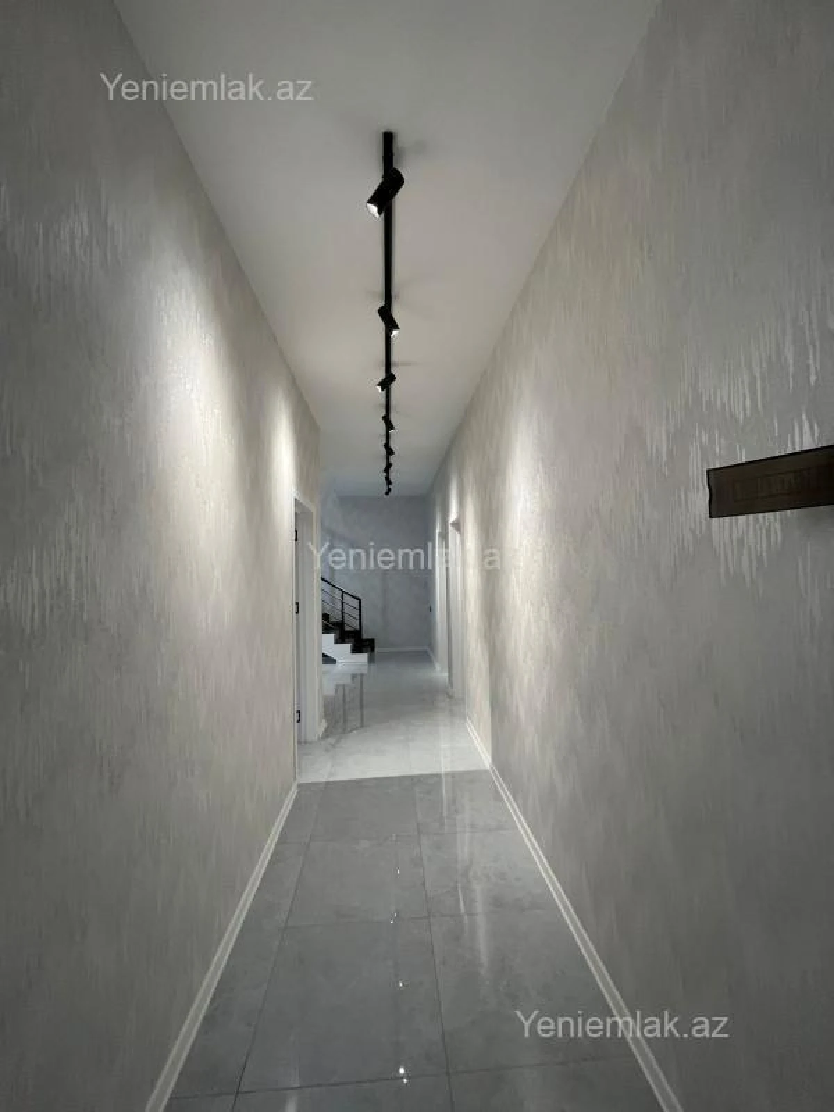 Satılır 5 otaqlı həyət evi 150 m²