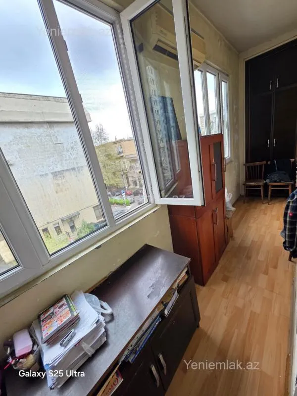 Satılır 2 otaqlı köhnə tikili 55 m²