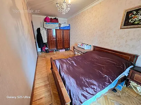 Satılır 2 otaqlı köhnə tikili 55 m²